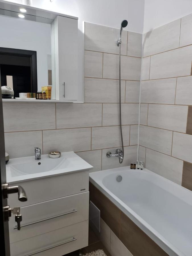 Stephanie Apartment Galati  Exterior photo